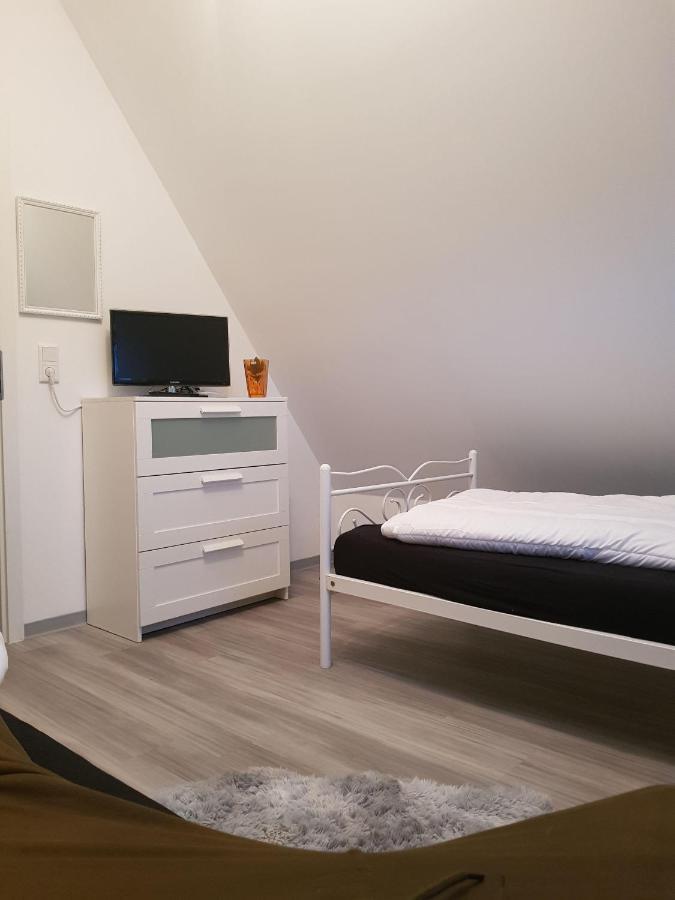 Neues-Ferienhaus-Am-Schoenen-Ferienpark-Twistesee-Naehe-Bad-Arolsen Abádszalók ภายนอก รูปภาพ
