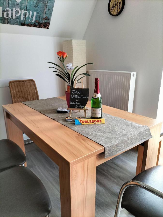 Neues-Ferienhaus-Am-Schoenen-Ferienpark-Twistesee-Naehe-Bad-Arolsen Abádszalók ภายนอก รูปภาพ